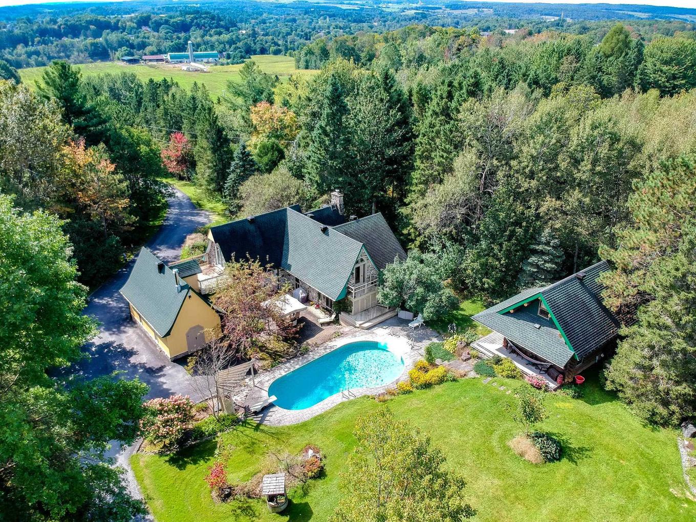 Aerial photo - 7655 Rue St-François N., Sherbrooke (Brompton/Rock Forest/Saint-Élie/Deauville), QC - Outdoor With In Ground Pool With View