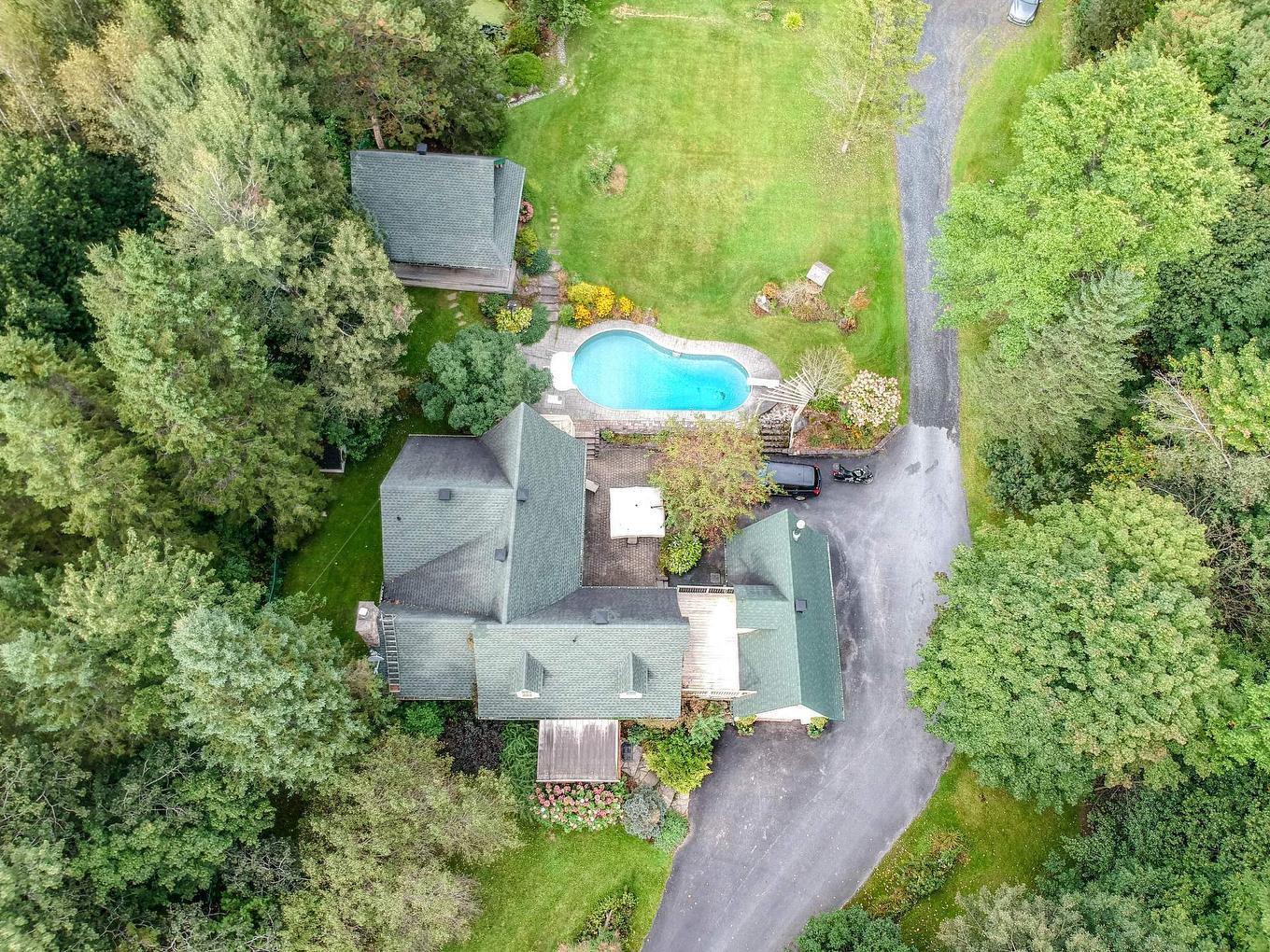 Aerial photo - 7655 Rue St-François N., Sherbrooke (Brompton/Rock Forest/Saint-Élie/Deauville), QC - Outdoor With In Ground Pool With View