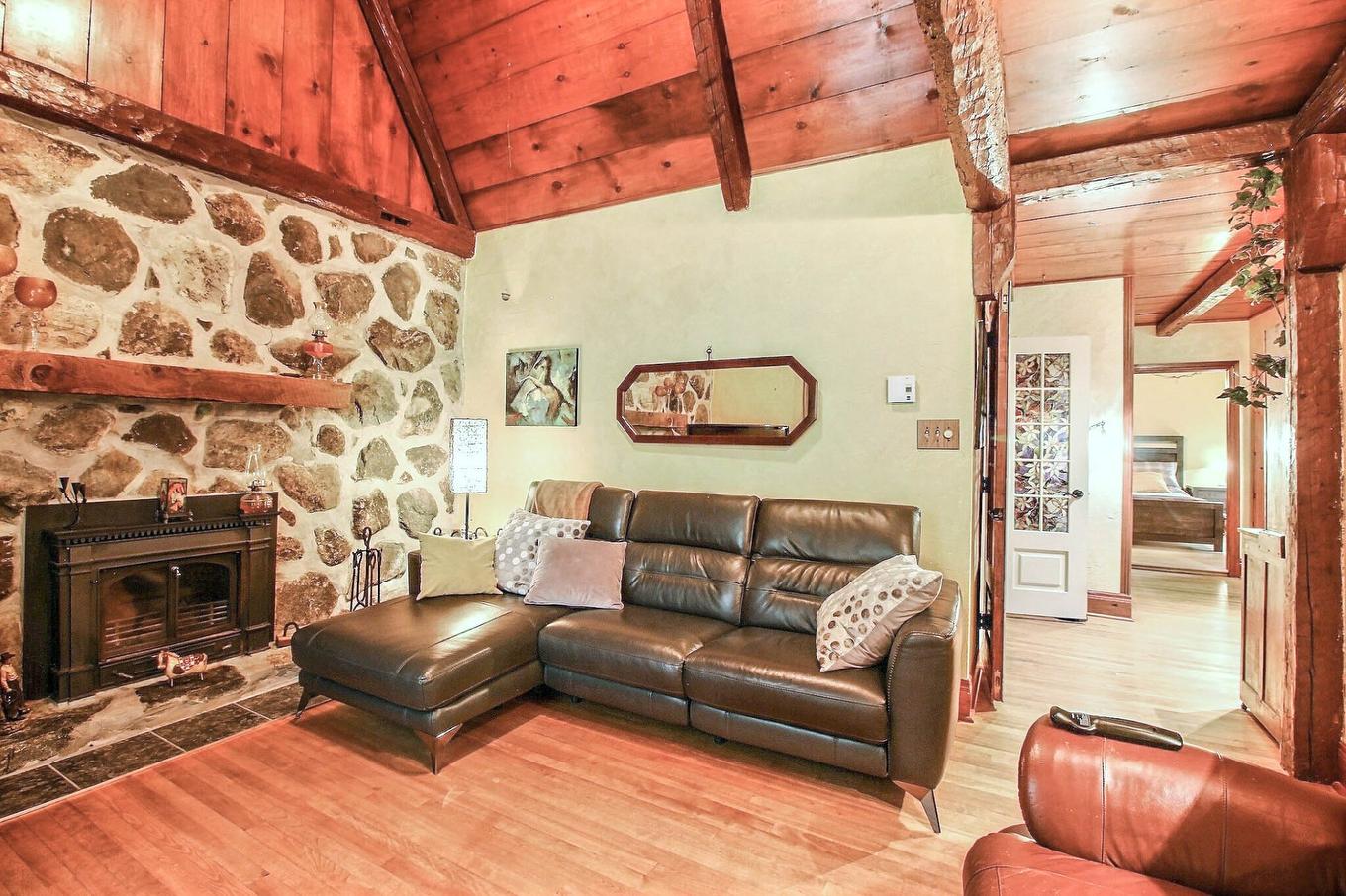 Living room - 7655 Rue St-François N., Sherbrooke (Brompton/Rock Forest/Saint-Élie/Deauville), QC - Indoor Photo Showing Living Room With Fireplace