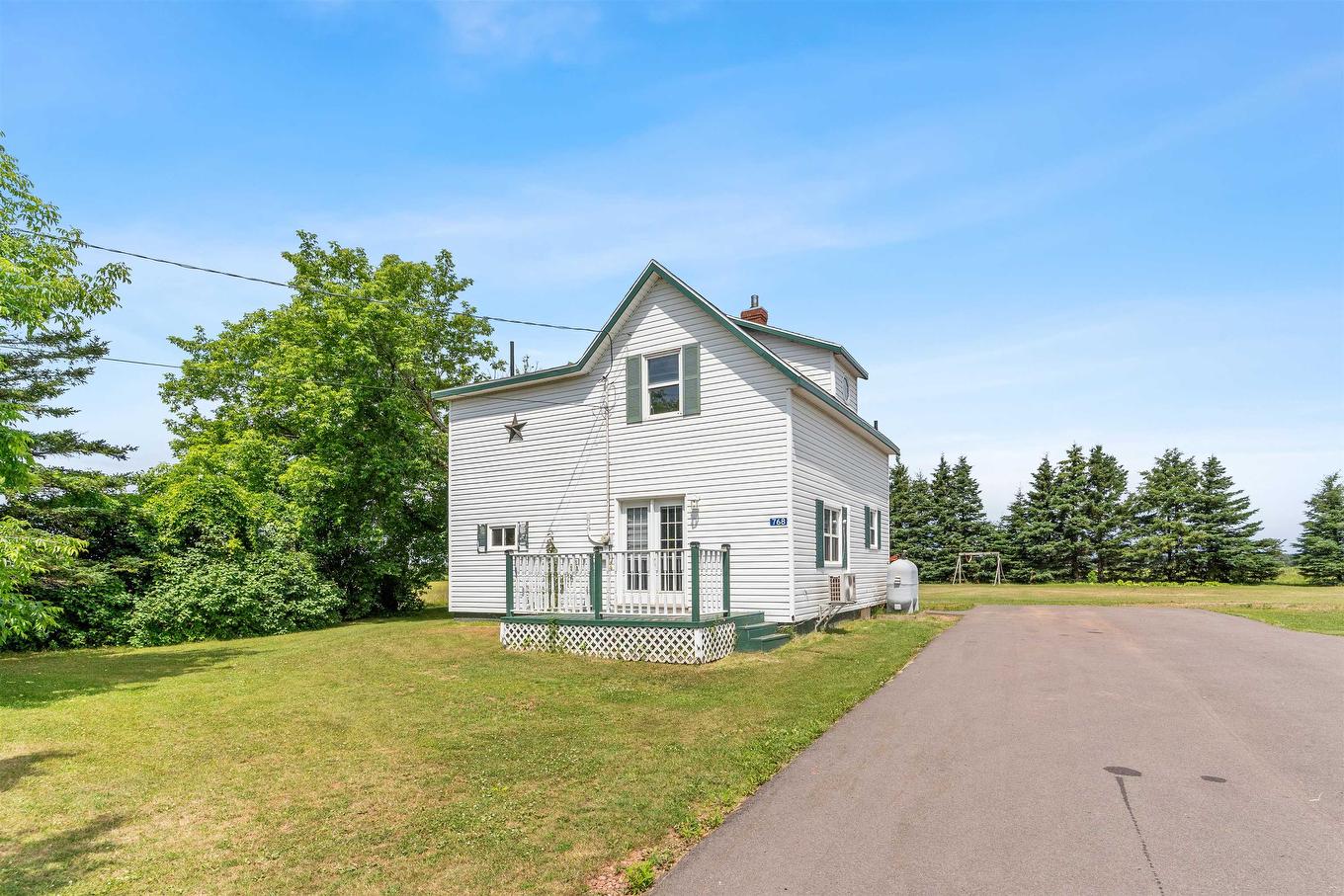 768 Dock Road, Elmsdale, PE