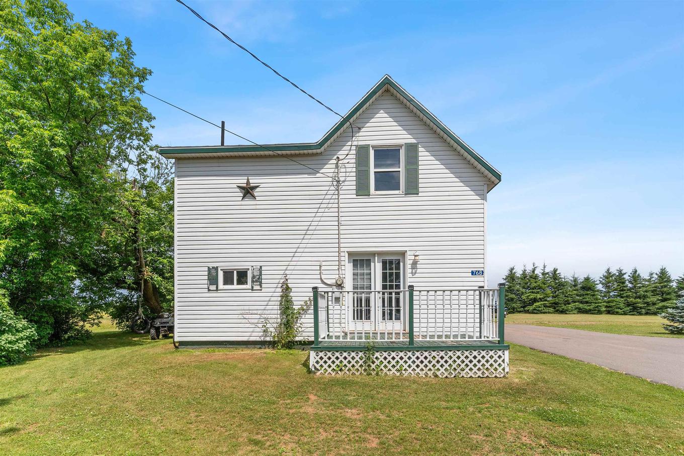 768 Dock Road, Elmsdale, PE