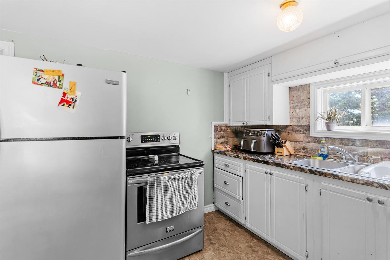 768 Dock Road, Elmsdale, PE