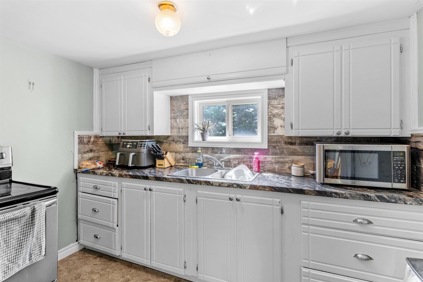 768 Dock Road, Elmsdale, PE