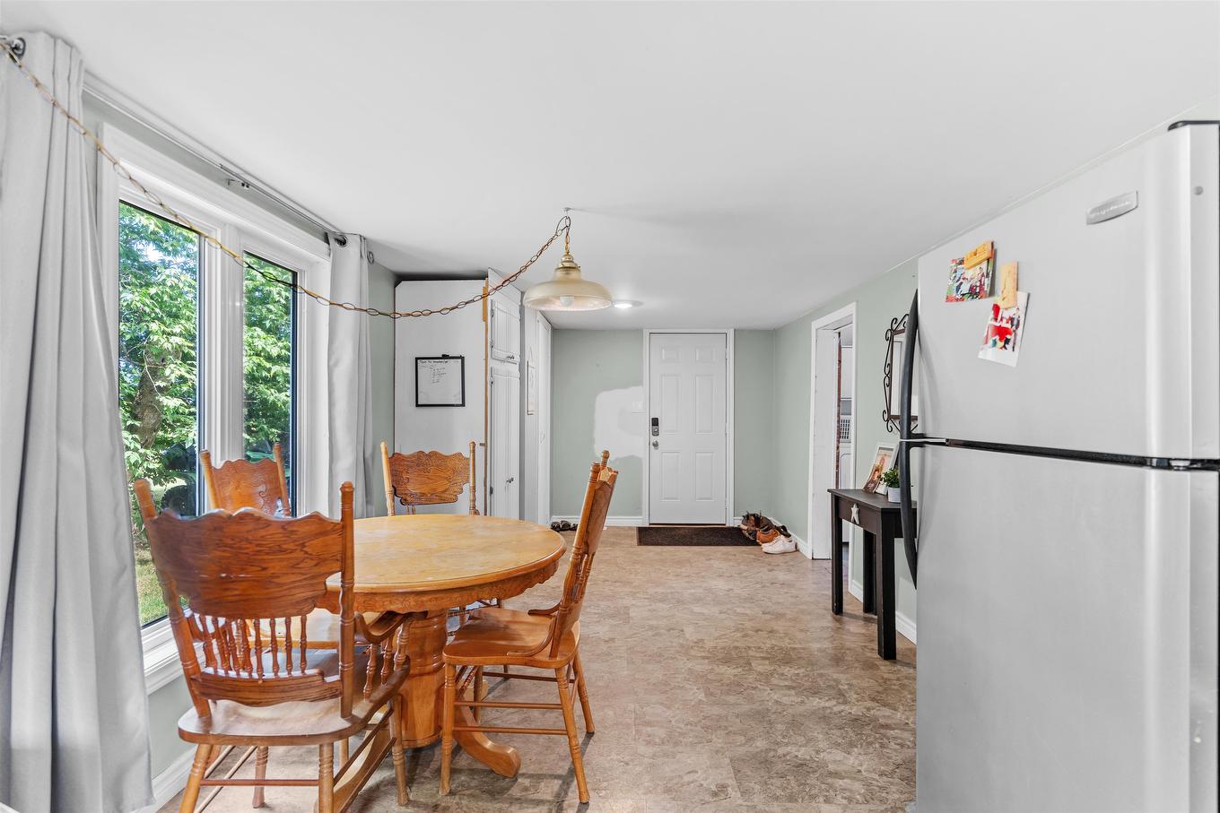 768 Dock Road, Elmsdale, PE