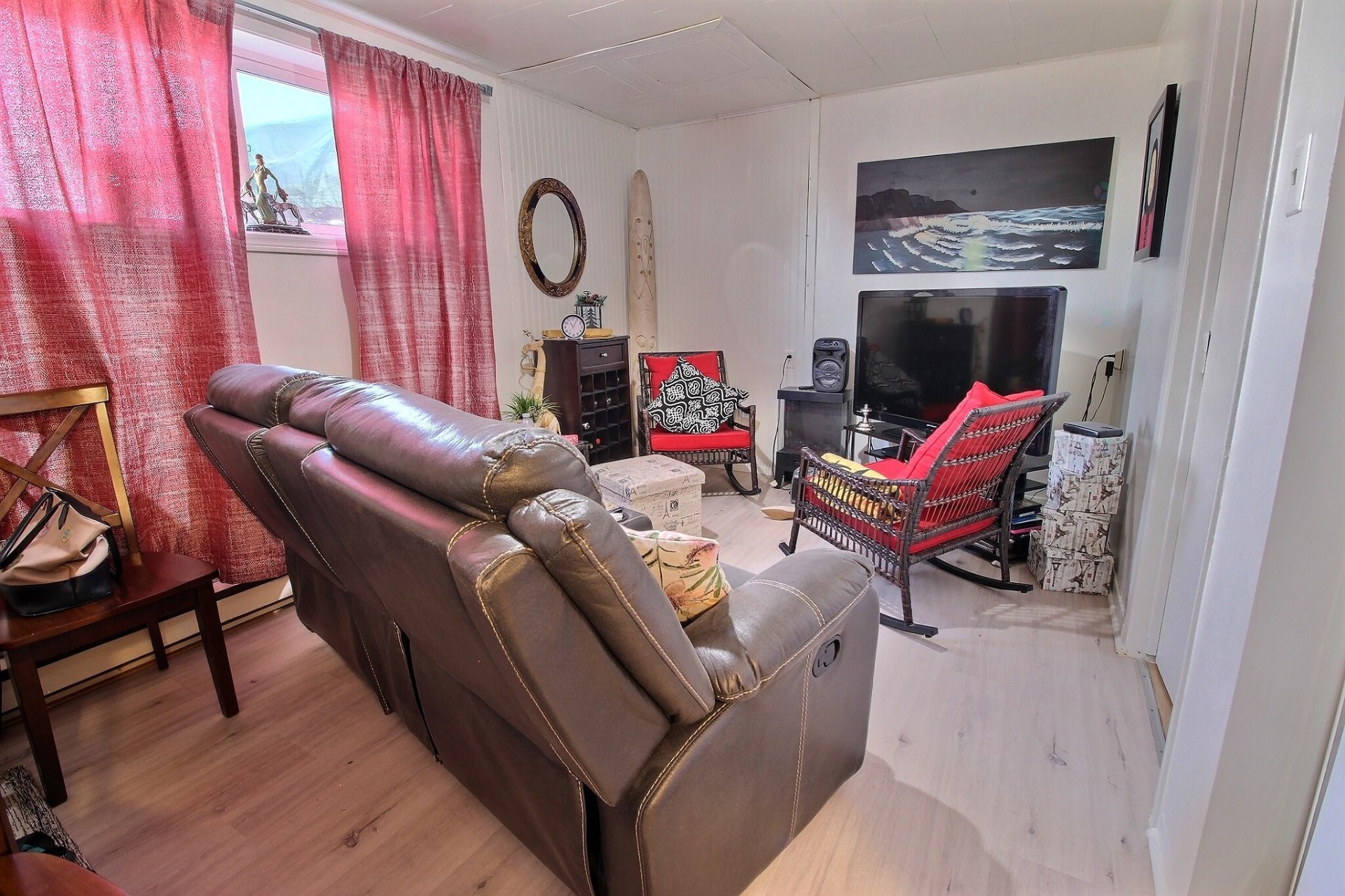 Living Room - 472 7E Avenue O., Amos, QC - Indoor