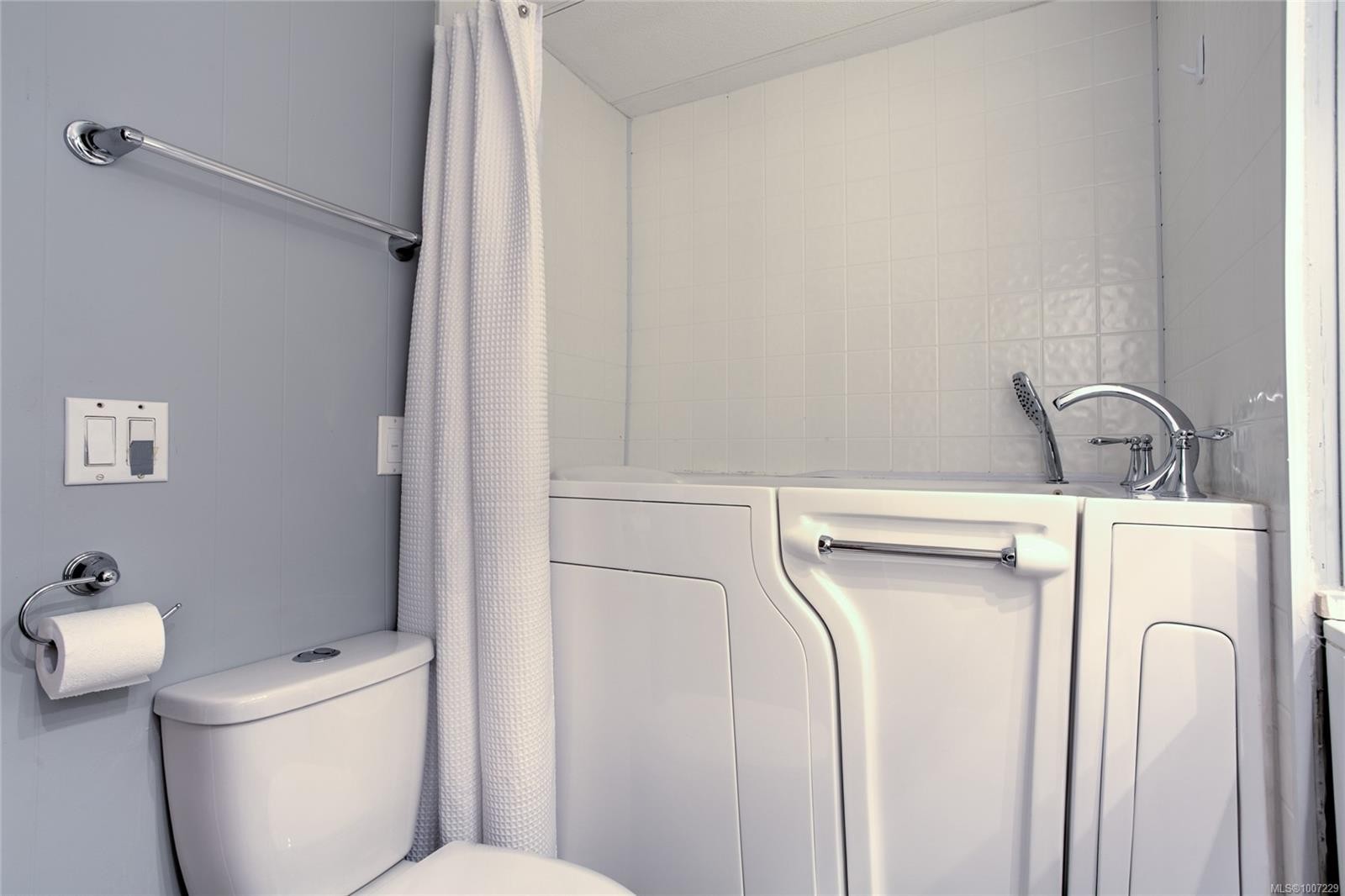 302-2885 Boys Rd, Duncan, BC