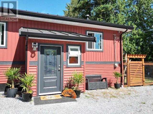 2545 Smelter Ave, Texada Island, BC - Outdoor
