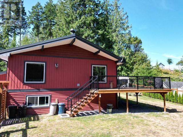 2545 Smelter Ave, Texada Island, BC - Outdoor With Deck Patio Veranda With Exterior