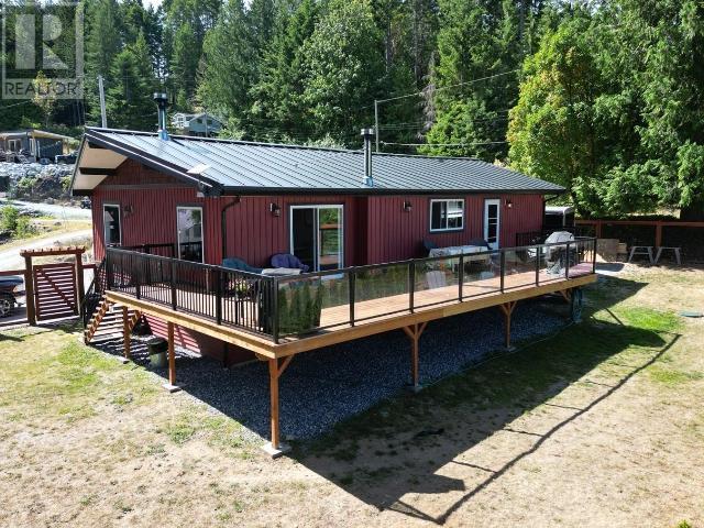 2545 Smelter Ave, Texada Island, BC - Outdoor With Deck Patio Veranda With Exterior