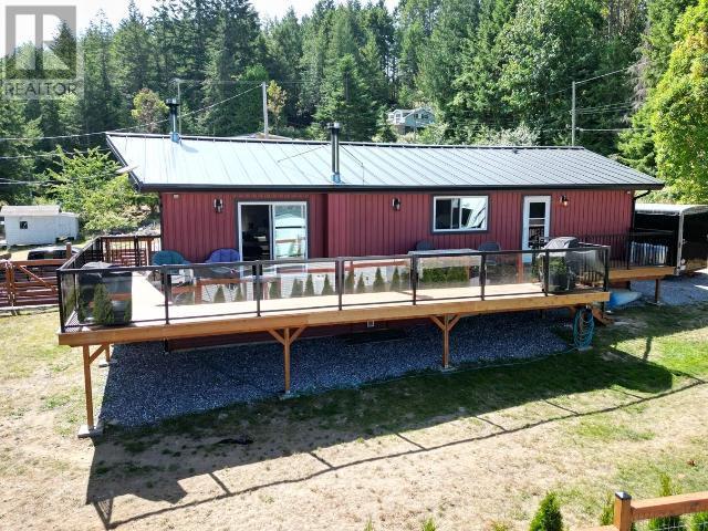 2545 Smelter Ave, Texada Island, BC - Outdoor With Deck Patio Veranda