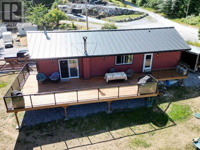 2545 Smelter Ave, Texada Island, BC - Outdoor With Deck Patio Veranda
