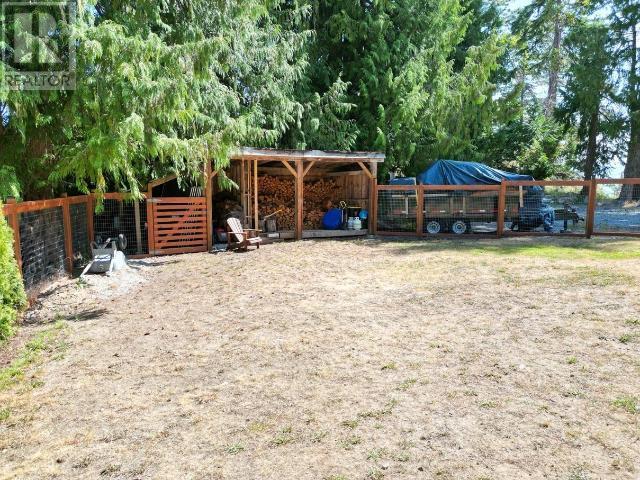 2545 Smelter Ave, Texada Island, BC - Outdoor