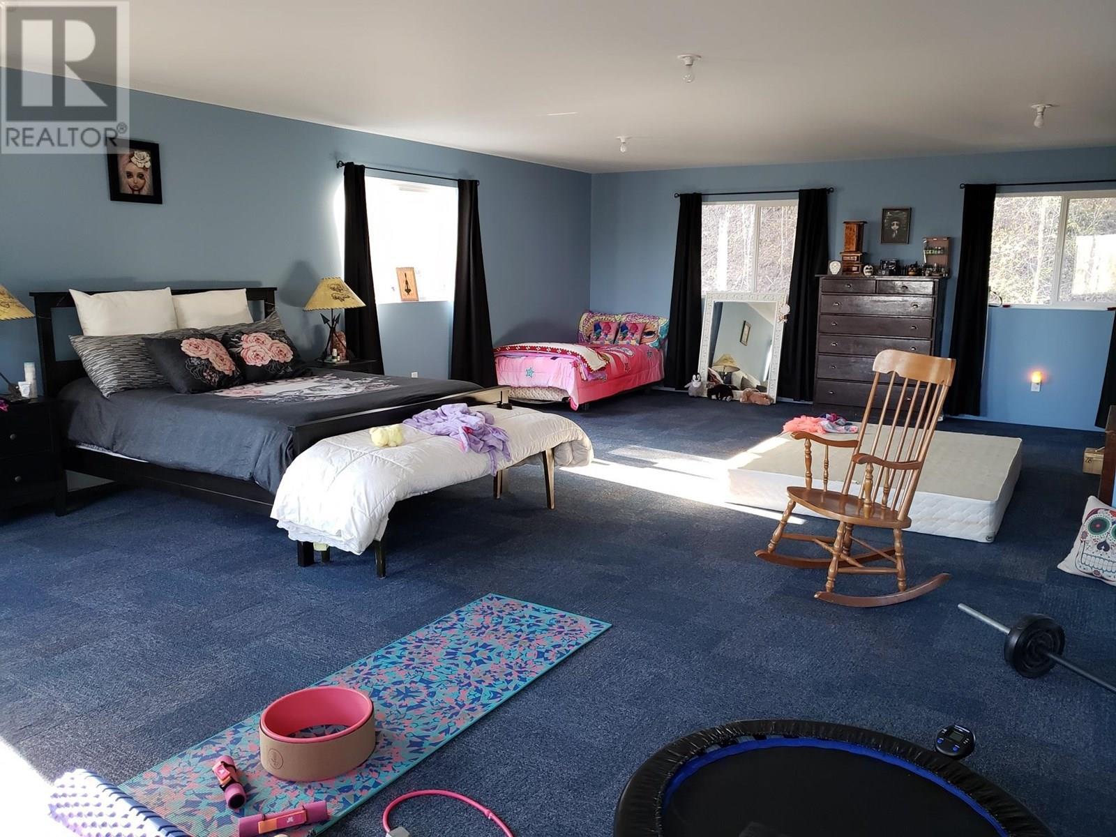 7589 Julsrud Road, Lone Butte, BC - Indoor Photo Showing Other Room