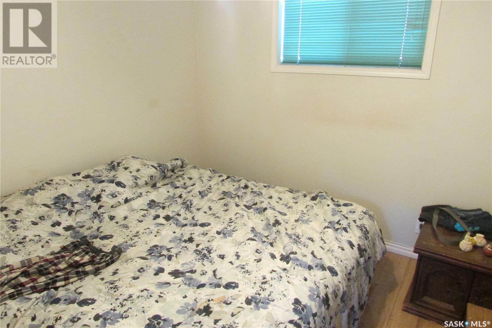 1455 Connaught Street, Regina, SK - Indoor Photo Showing Bedroom