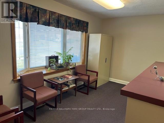 39 Parkside Drive, Newmarket, ON