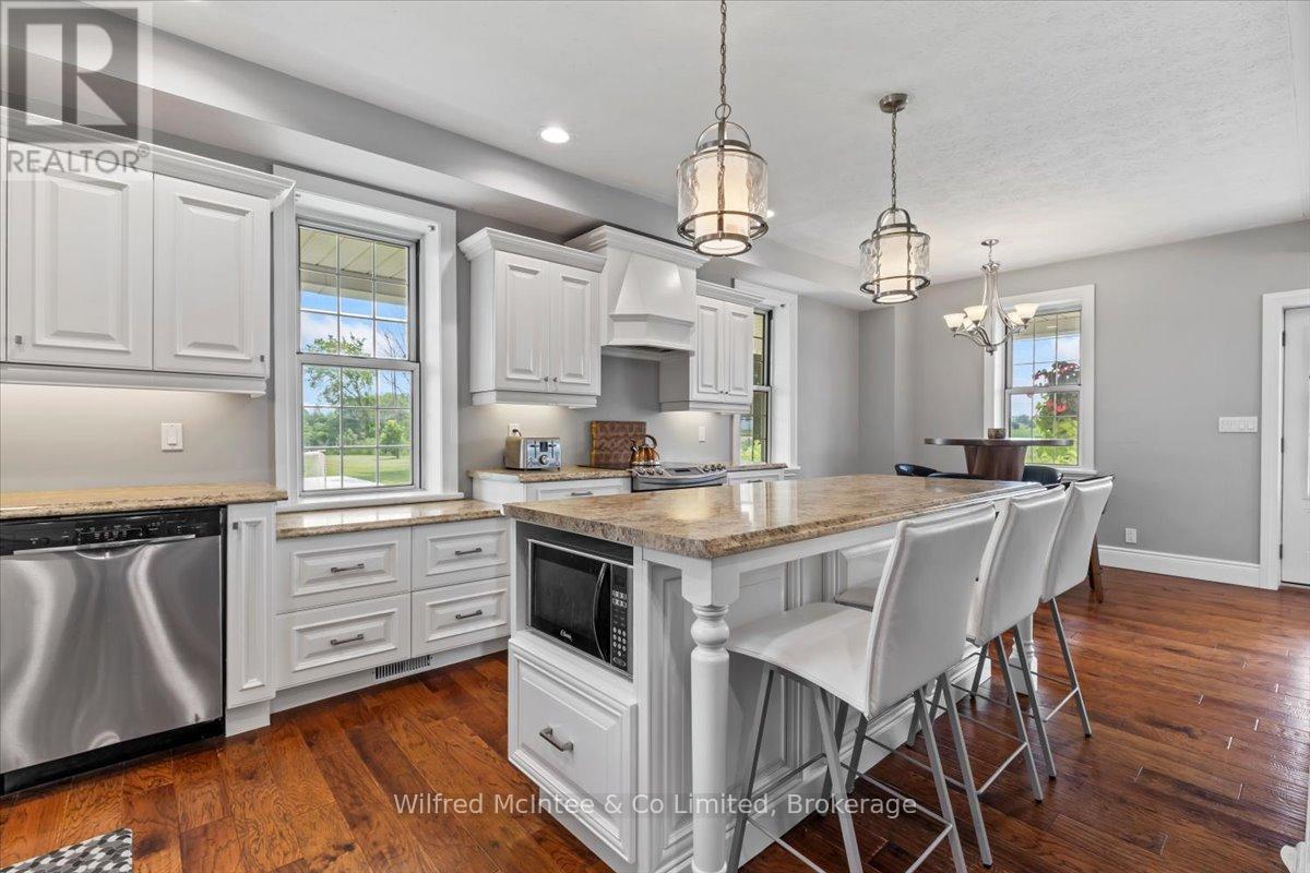 24 Bruce Road 3, South Bruce, ON - Indoor Photo Showing Kitchen With Upgraded Kitchen