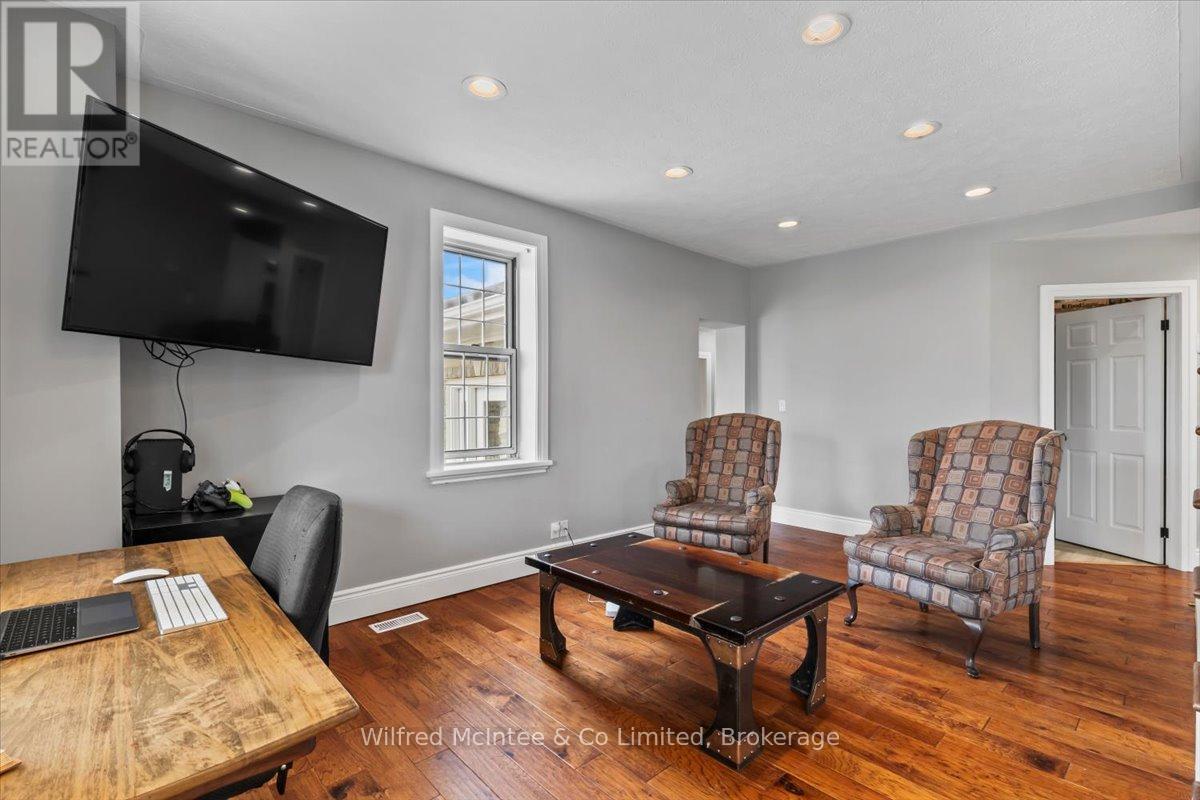 24 Bruce Road 3, South Bruce, ON - Indoor