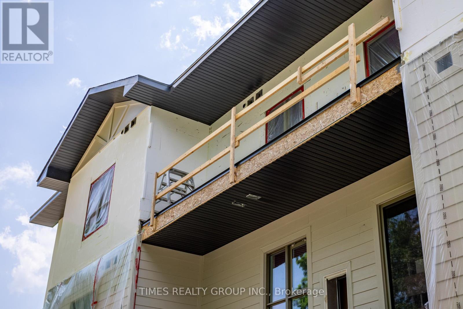 203 - 369 Hunter Street W, Peterborough, ON - Outdoor With Exterior