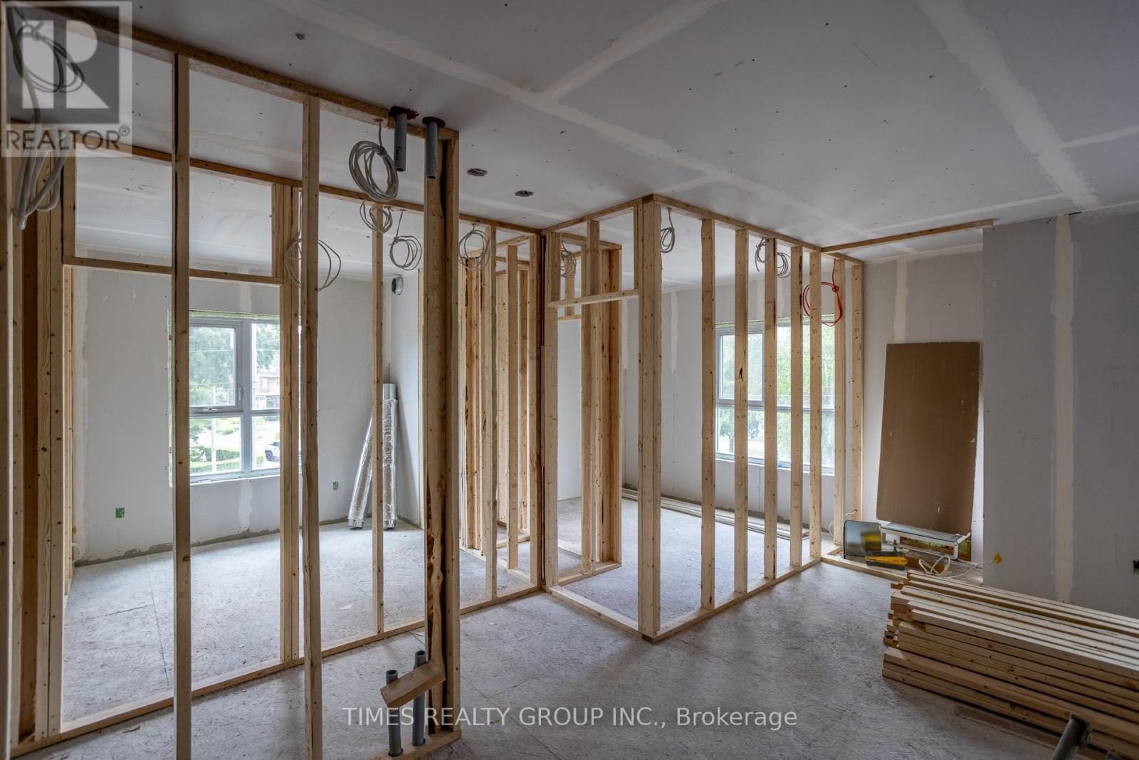 203 - 369 Hunter Street W, Peterborough, ON - Indoor Photo Showing Other Room