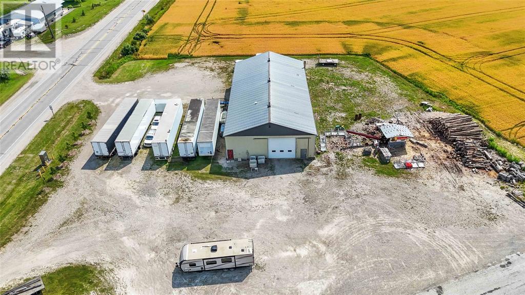 5706 Lakeshore Road, Plympton-Wyoming, ON