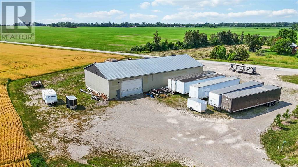 5706 Lakeshore Road, Plympton-Wyoming, ON