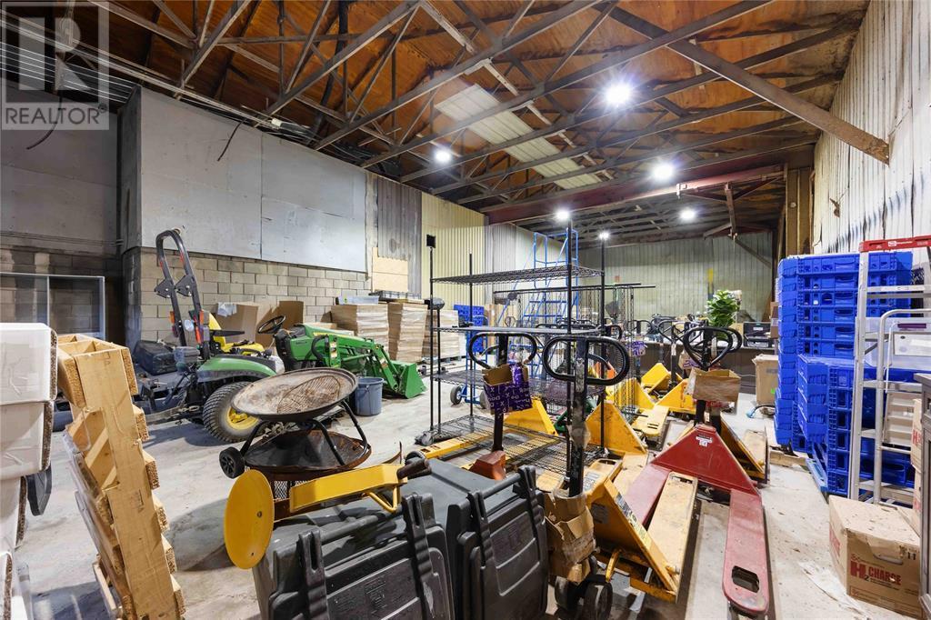 5706 Lakeshore Road, Plympton-Wyoming, ON