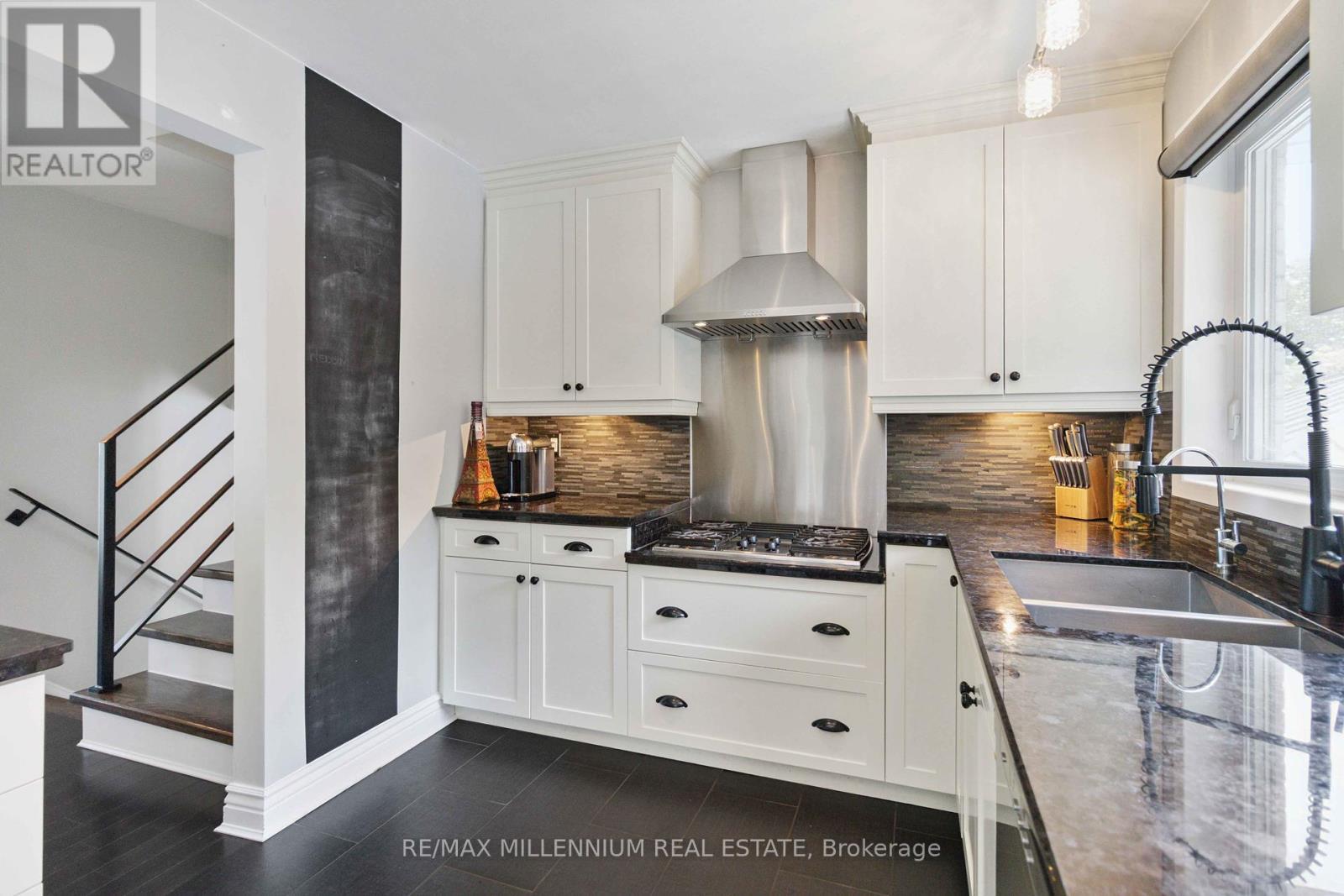 250 Daphne Avenue, Mississauga, ON - Indoor Photo Showing Kitchen With Double Sink