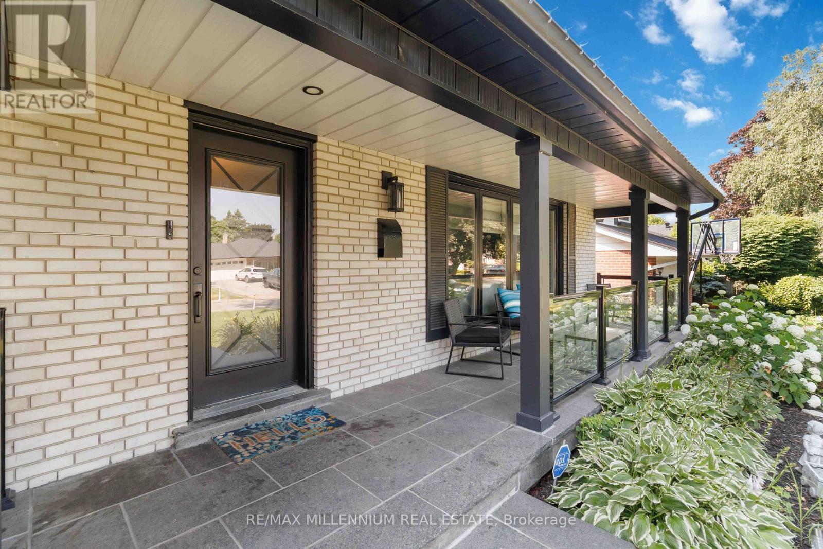 250 Daphne Avenue, Mississauga, ON - Outdoor With Deck Patio Veranda With Exterior