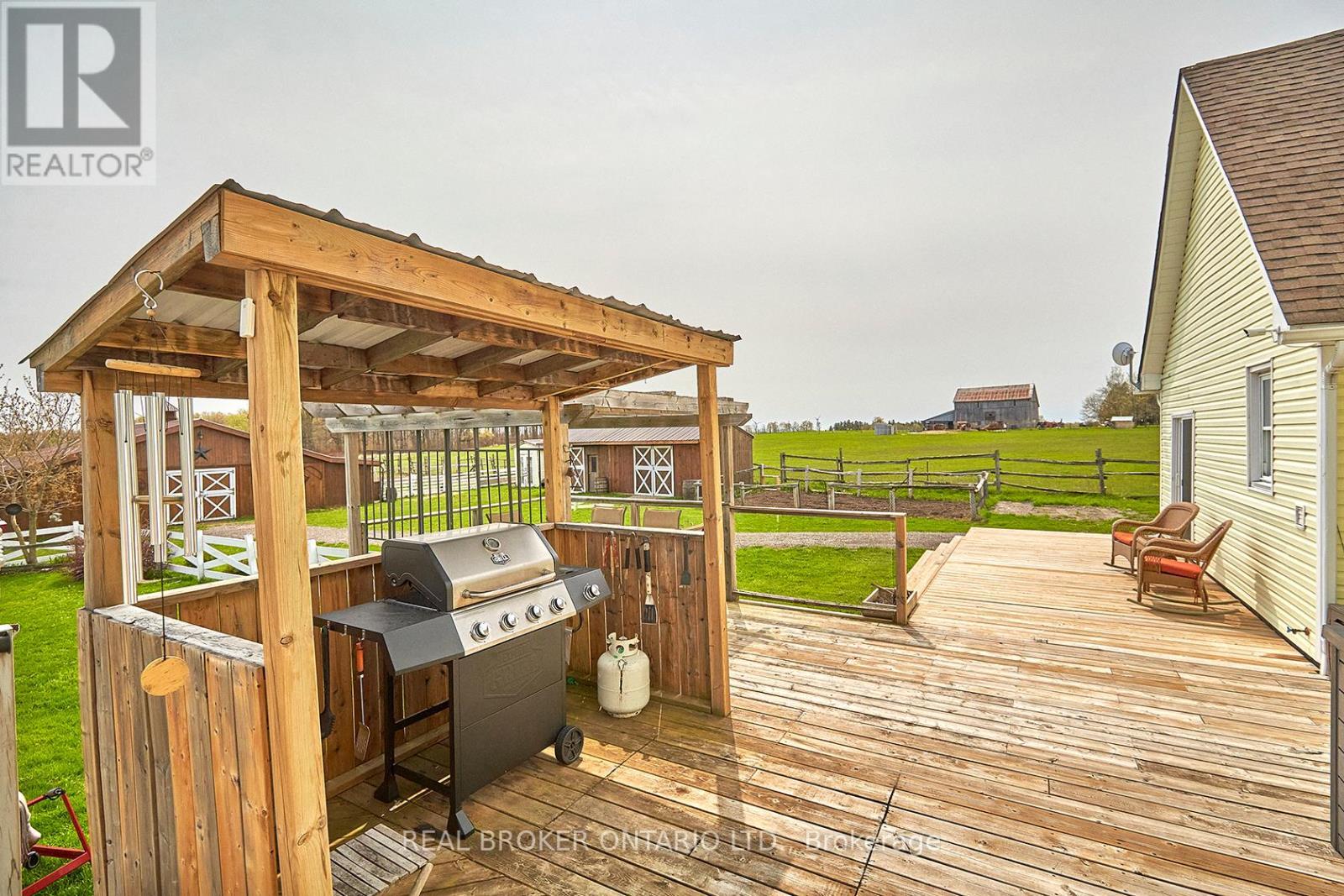 504224 89 Highway, Amaranth, ON - Outdoor With Deck Patio Veranda With Exterior