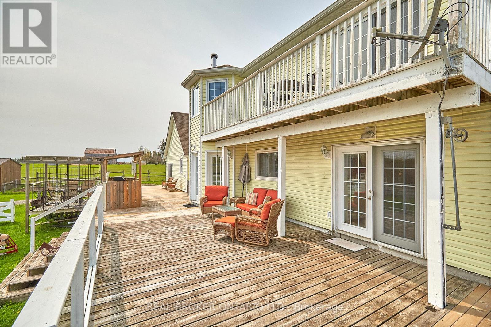 504224 89 Highway, Amaranth, ON - Outdoor With Deck Patio Veranda With Exterior