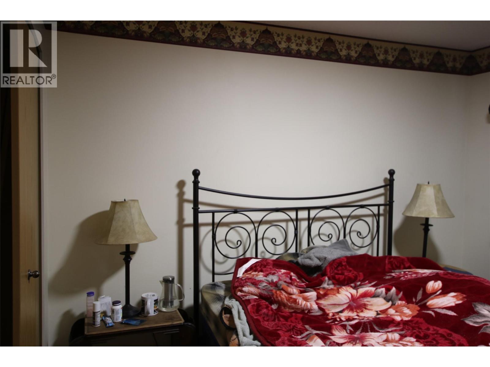 195 Chamberlain Crescent Unit# 206, Tumbler Ridge, BC - Indoor Photo Showing Bedroom