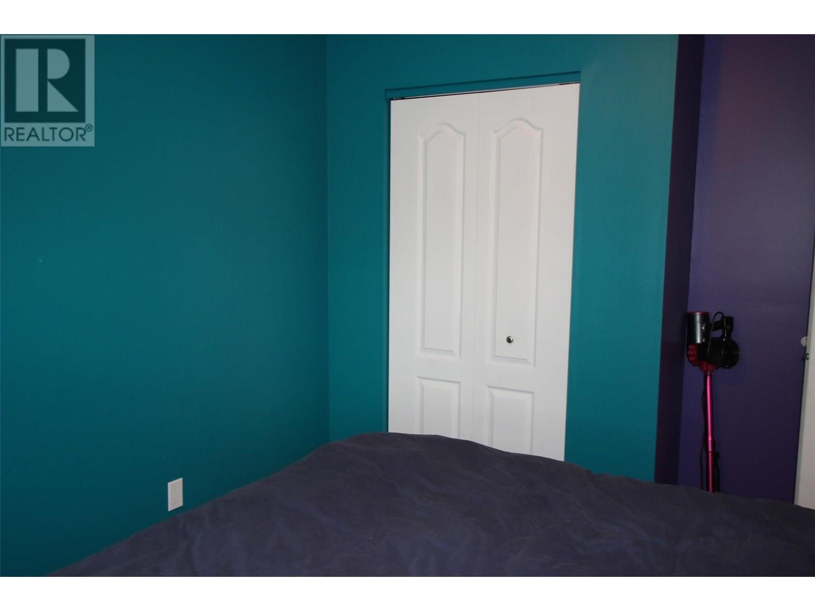 232 Bergeron Drive, Tumbler Ridge, BC - Indoor Photo Showing Bedroom