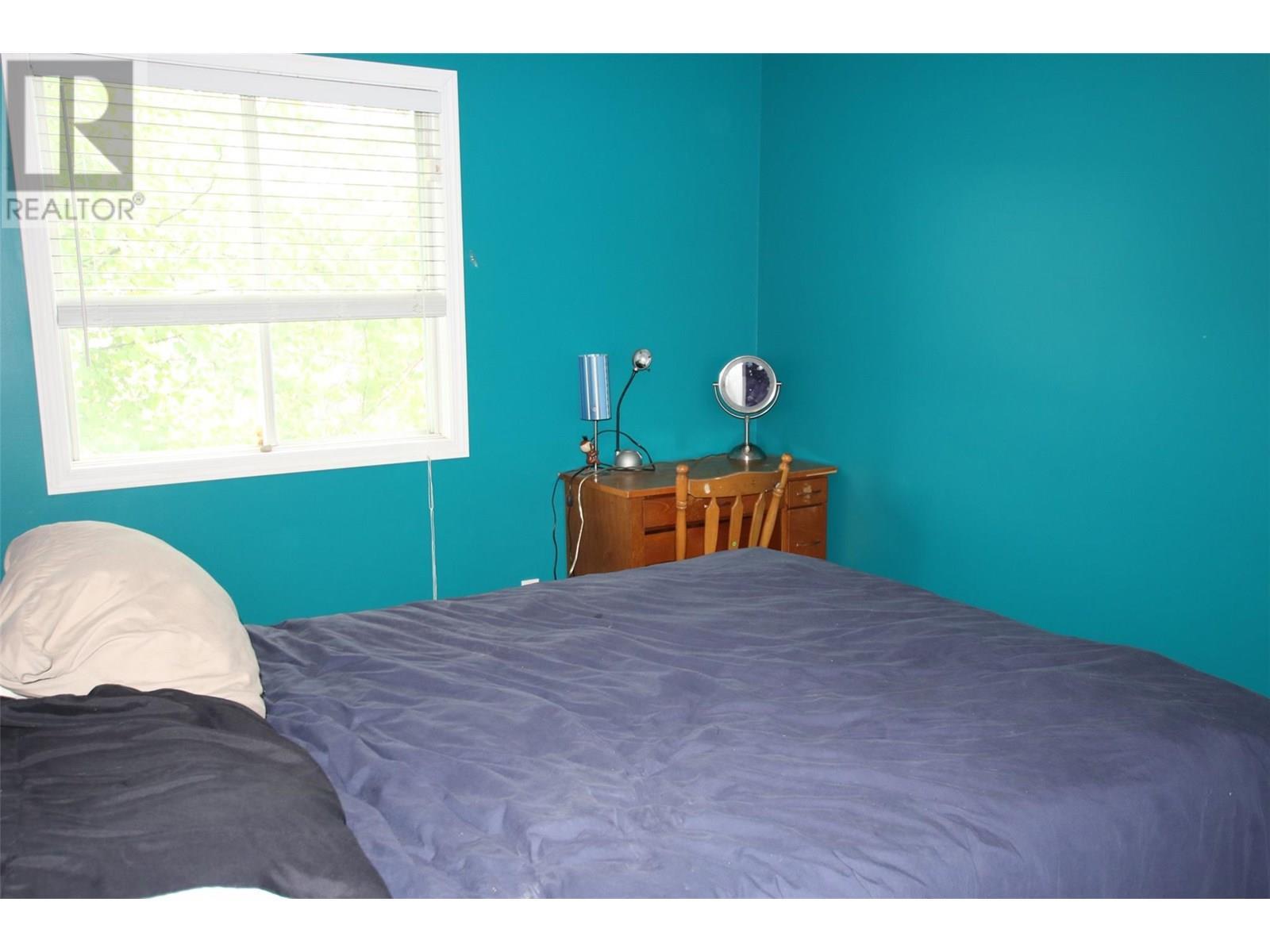 232 Bergeron Drive, Tumbler Ridge, BC - Indoor Photo Showing Bedroom