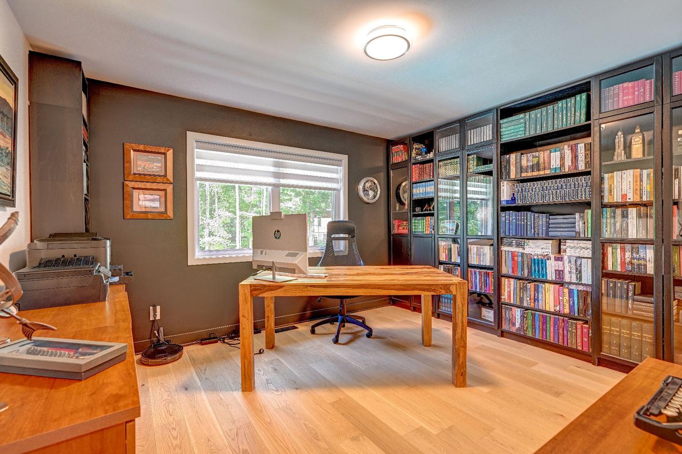 Salle familiale - 908 - 908A Tsse Bon-Air, Saint-Jérôme, QC - Indoor Photo Showing Office