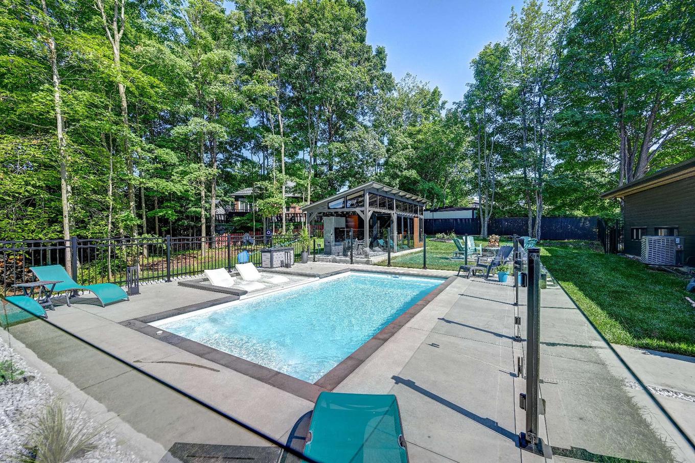 Piscine - 908 - 908A Tsse Bon-Air, Saint-Jérôme, QC - Outdoor With In Ground Pool