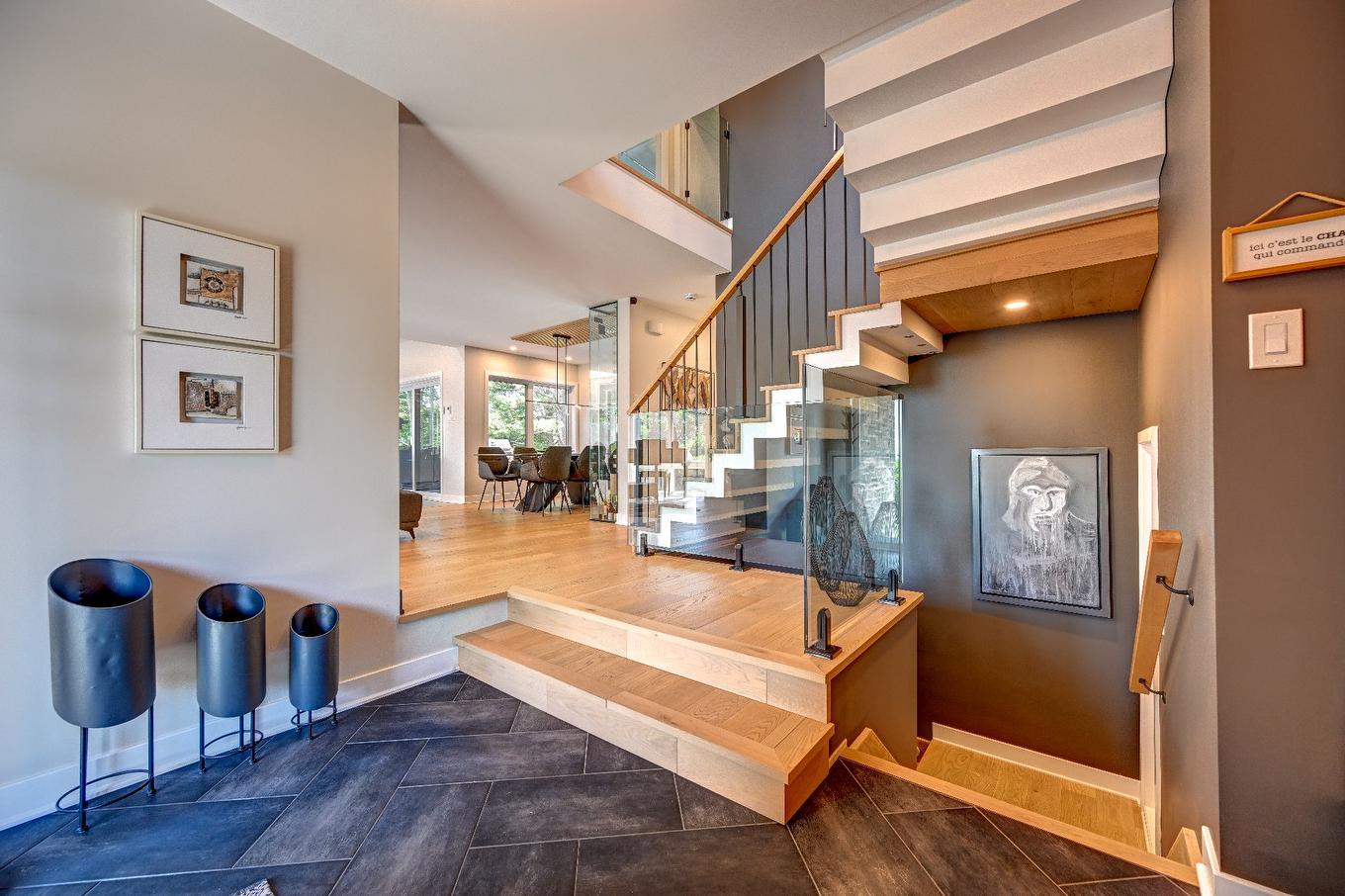 Hall d'entrée/Vestibule - 908 - 908A Tsse Bon-Air, Saint-Jérôme, QC - Indoor Photo Showing Other Room