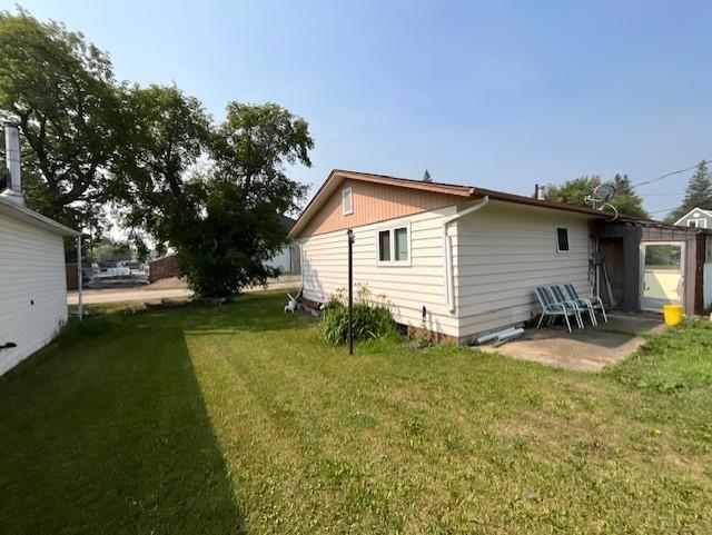 53 1St Street Ne, Erickson, MB - Outdoor With Exterior