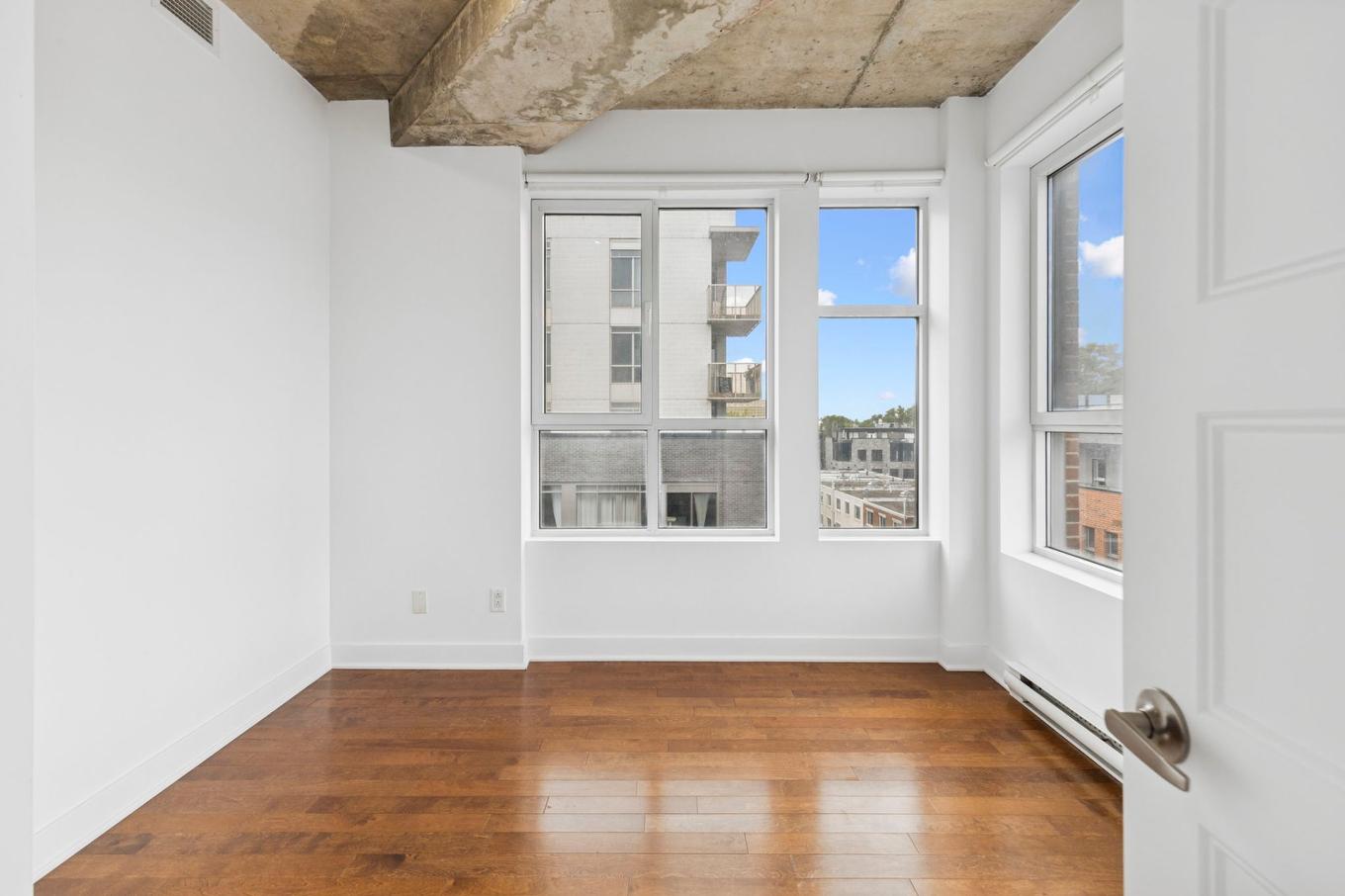 Chambre à coucher - 611-377 Rue Des Seigneurs, Montréal (Le Sud-Ouest), QC - Indoor Photo Showing Other Room