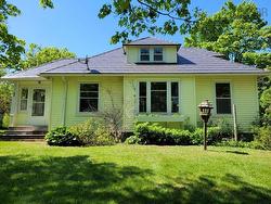 2515 Highway 1 Aylesford, NS B0P 1C0