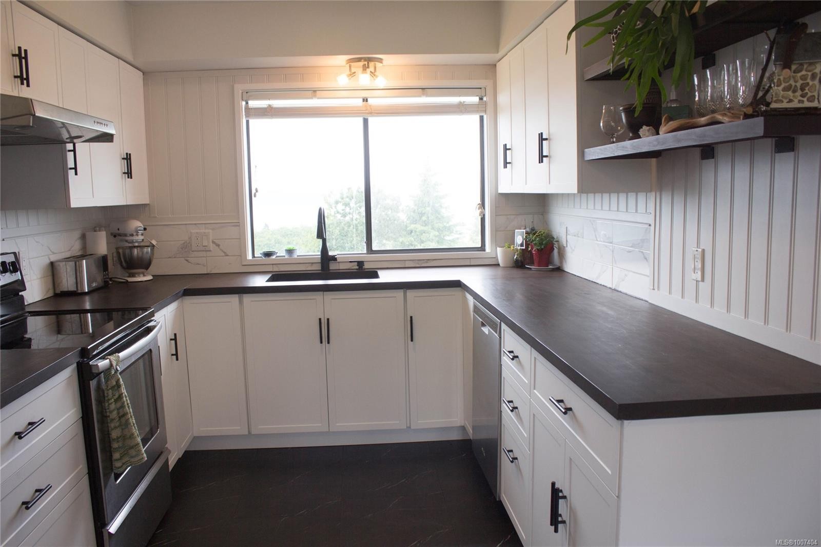 2141 Camosun Cres, Port Mcneill, BC