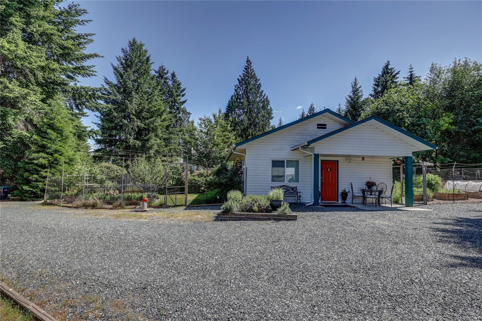 4840 Blue Heron Dr, Bowser, BC