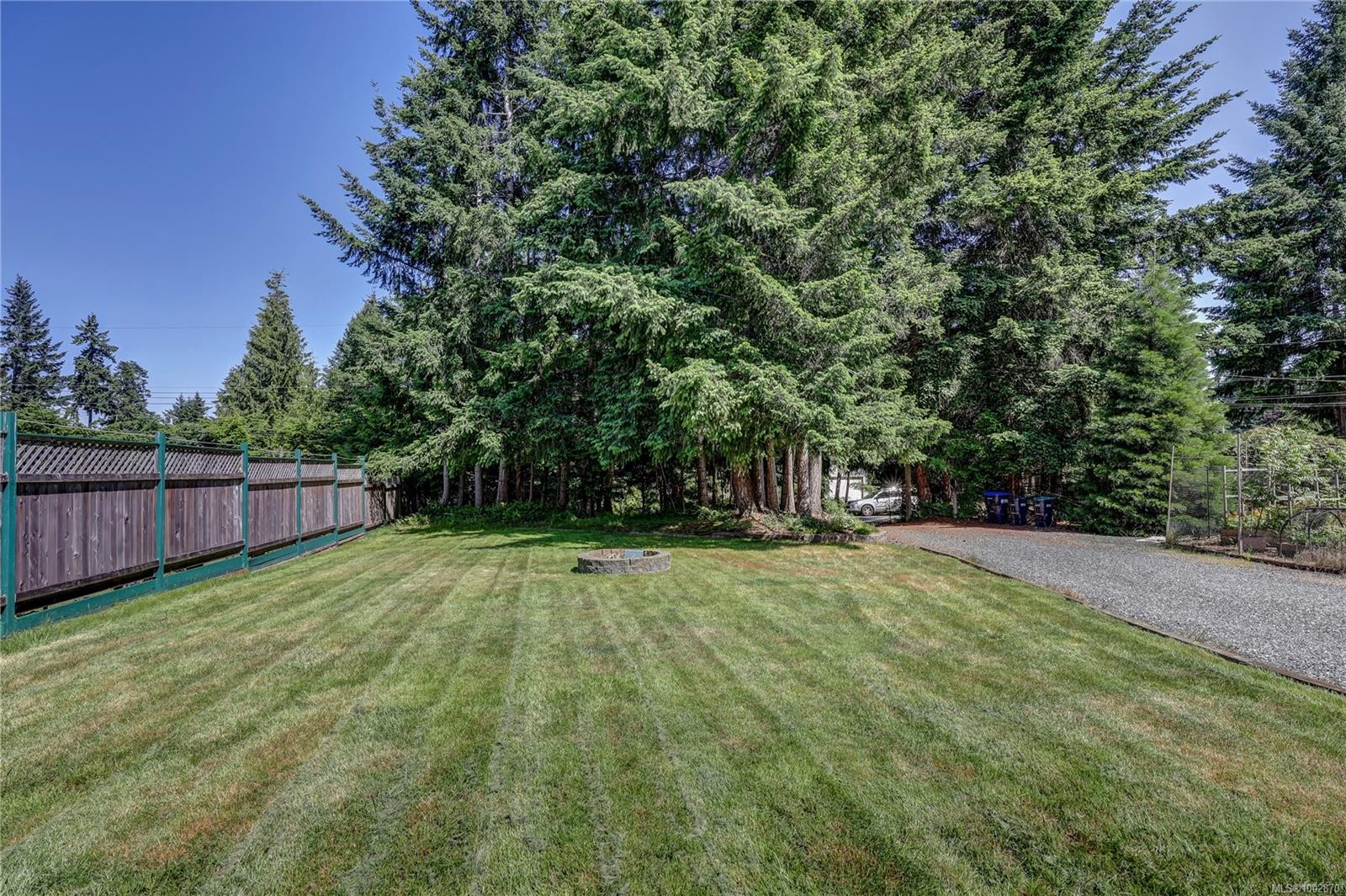 4840 Blue Heron Dr, Bowser, BC