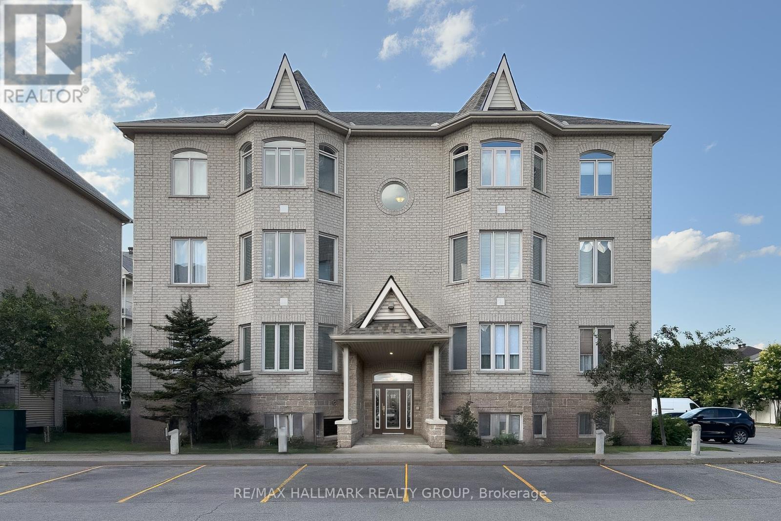 7 - 70 Briargate Private, Ottawa, ON