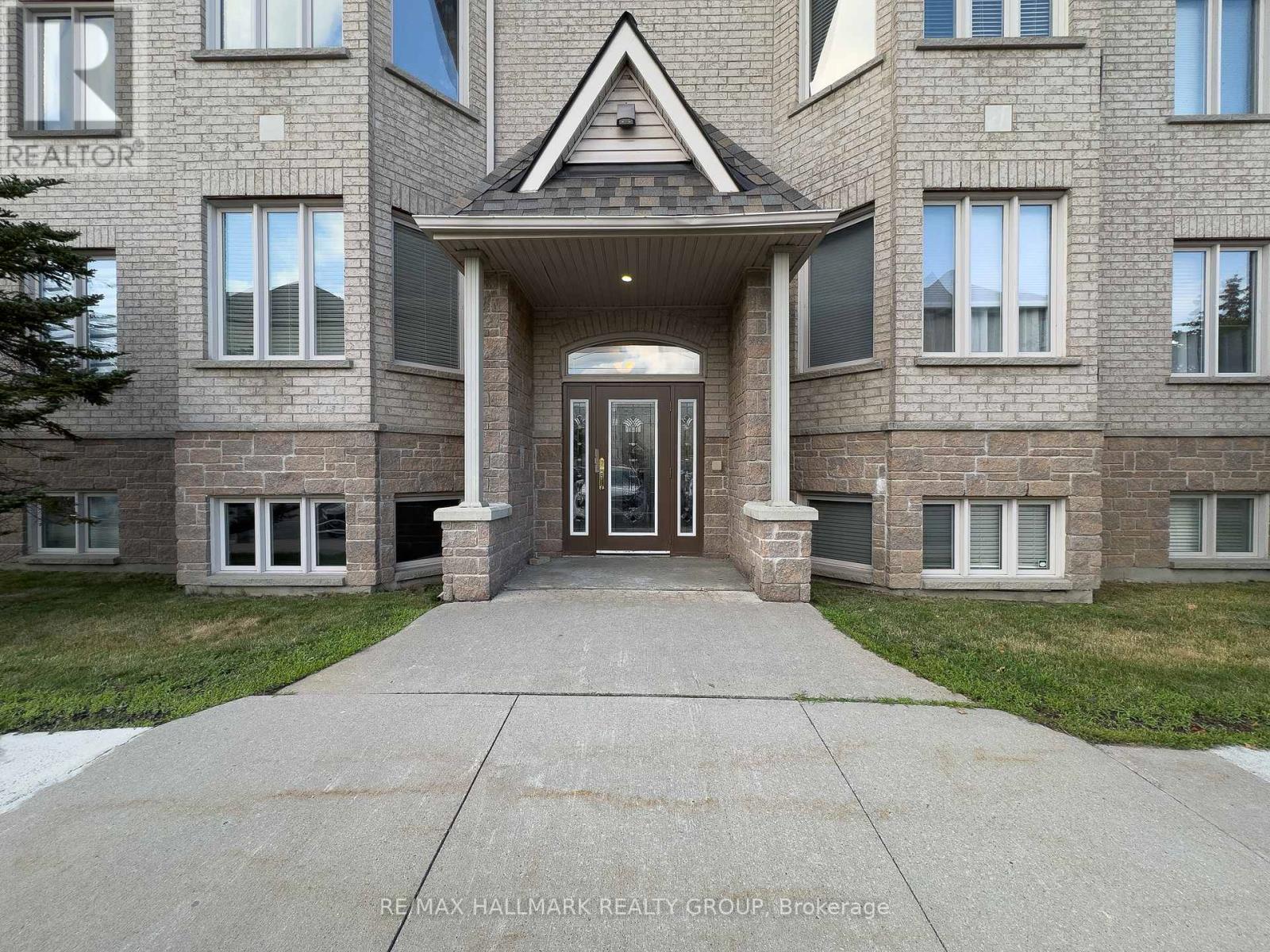 7 - 70 Briargate Private, Ottawa, ON