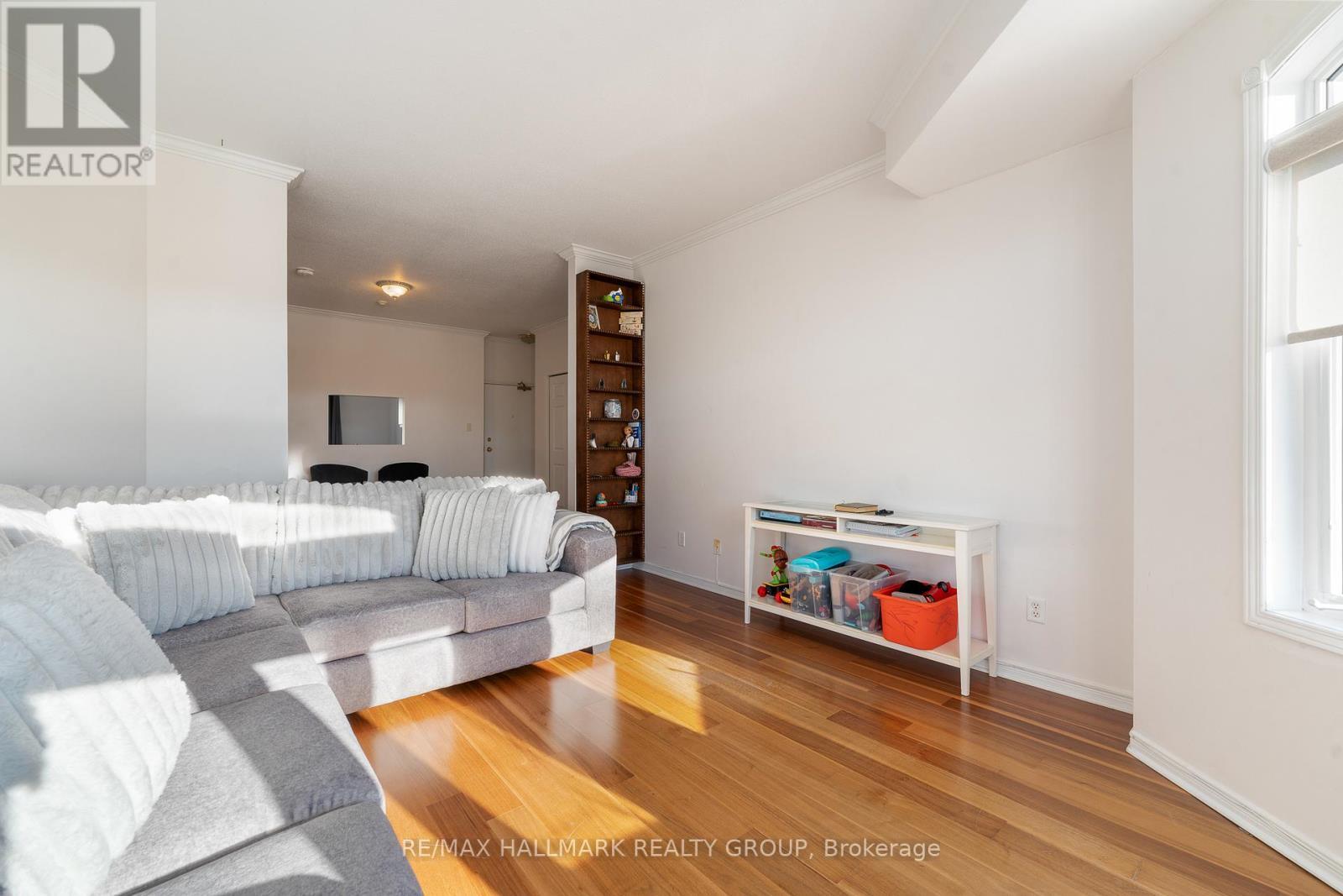 7 - 70 Briargate Private, Ottawa, ON