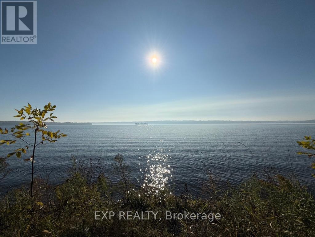 669 North Shore Drive E, Otonabee-South Monaghan, ON