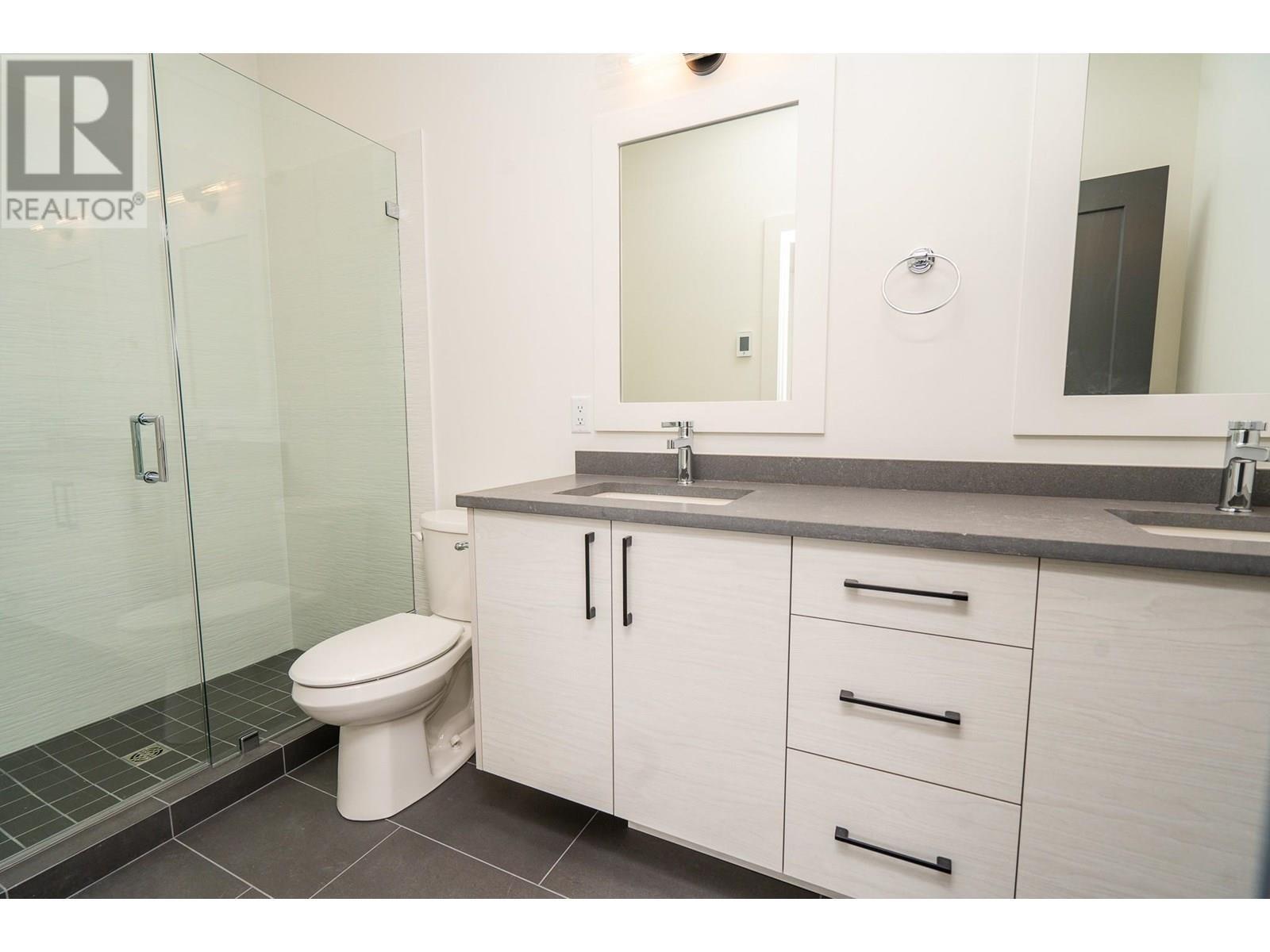 270A Grizzly Ridge Trail, Big White, BC - Indoor Photo Showing Bathroom