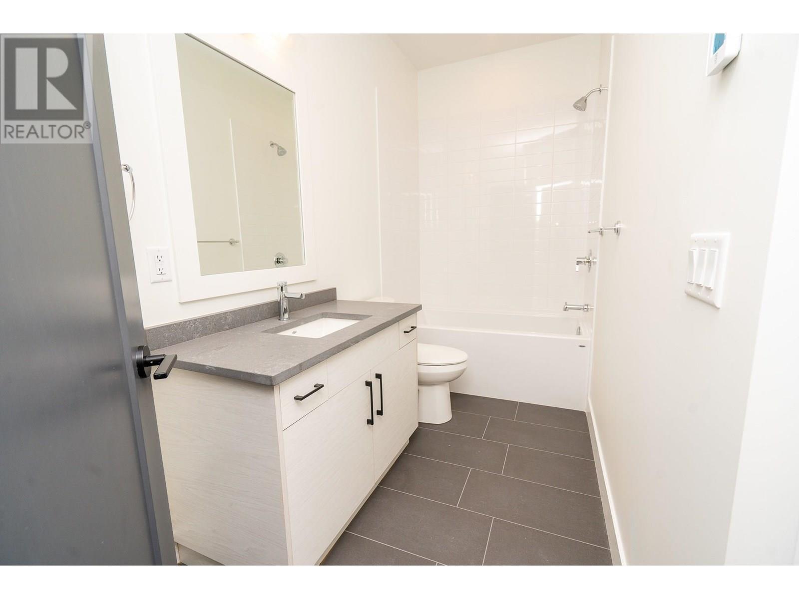 270A Grizzly Ridge Trail, Big White, BC - Indoor Photo Showing Bathroom