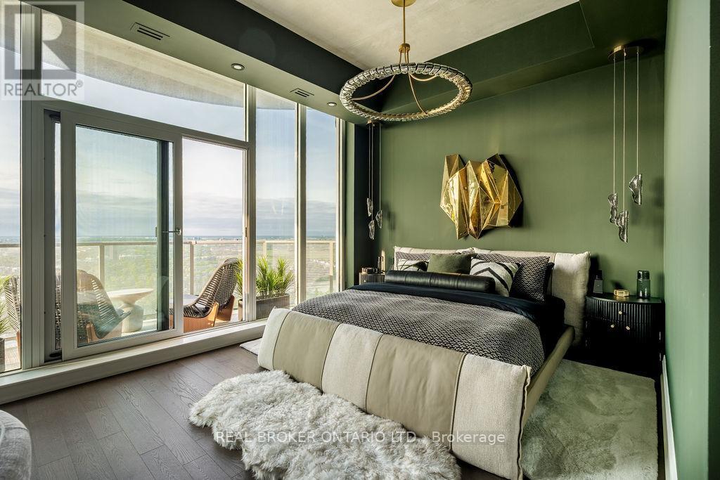 4401 - 805 Carling Avenue, Ottawa, ON - Indoor Photo Showing Bedroom