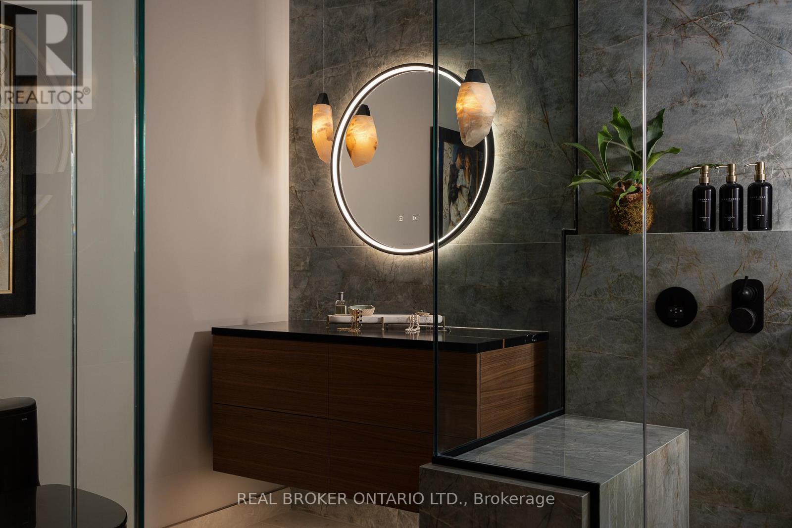 4401 - 805 Carling Avenue, Ottawa, ON - Indoor Photo Showing Bathroom